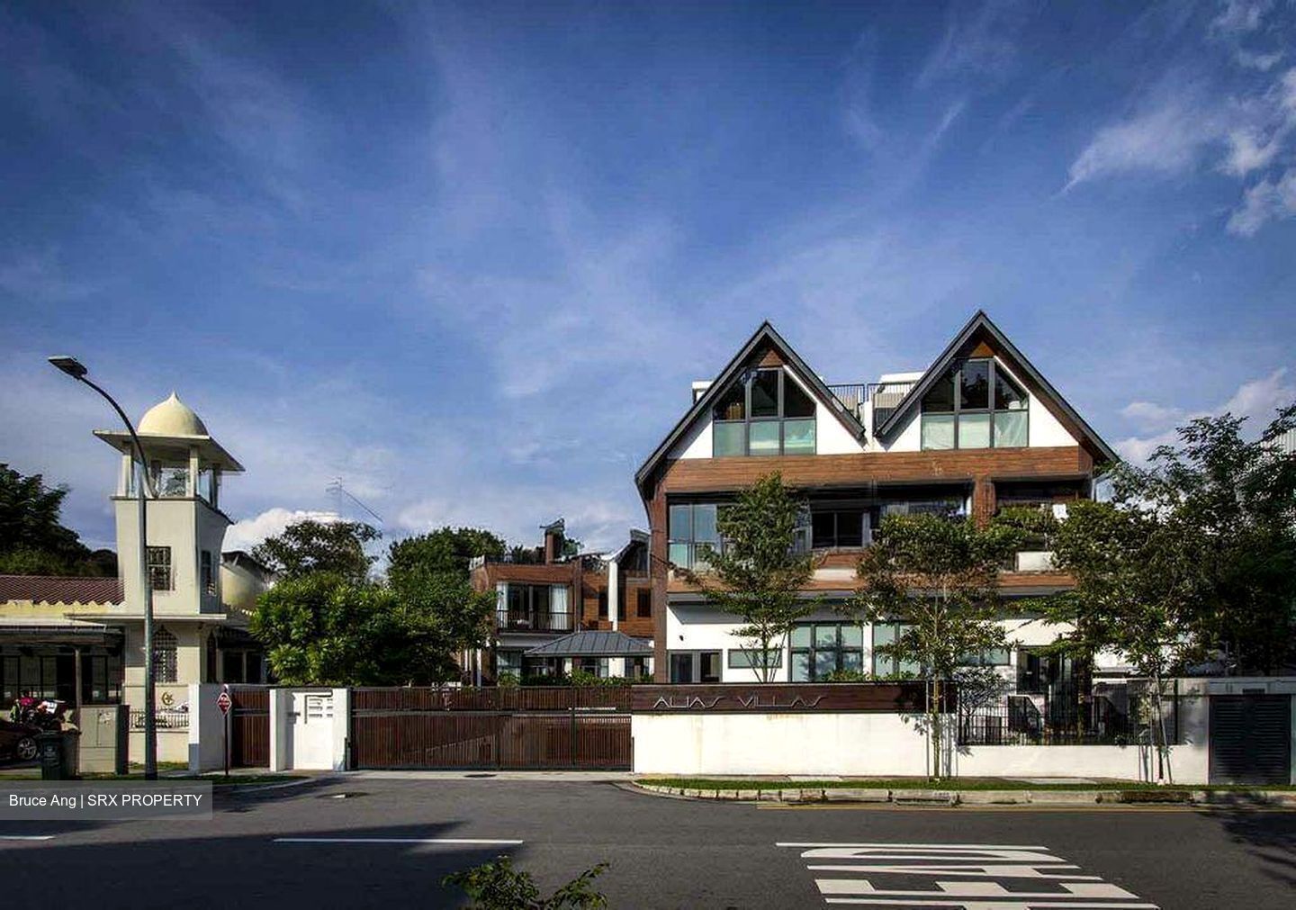 Jalan Haji Alias (D10), Semi-Detached #583325961